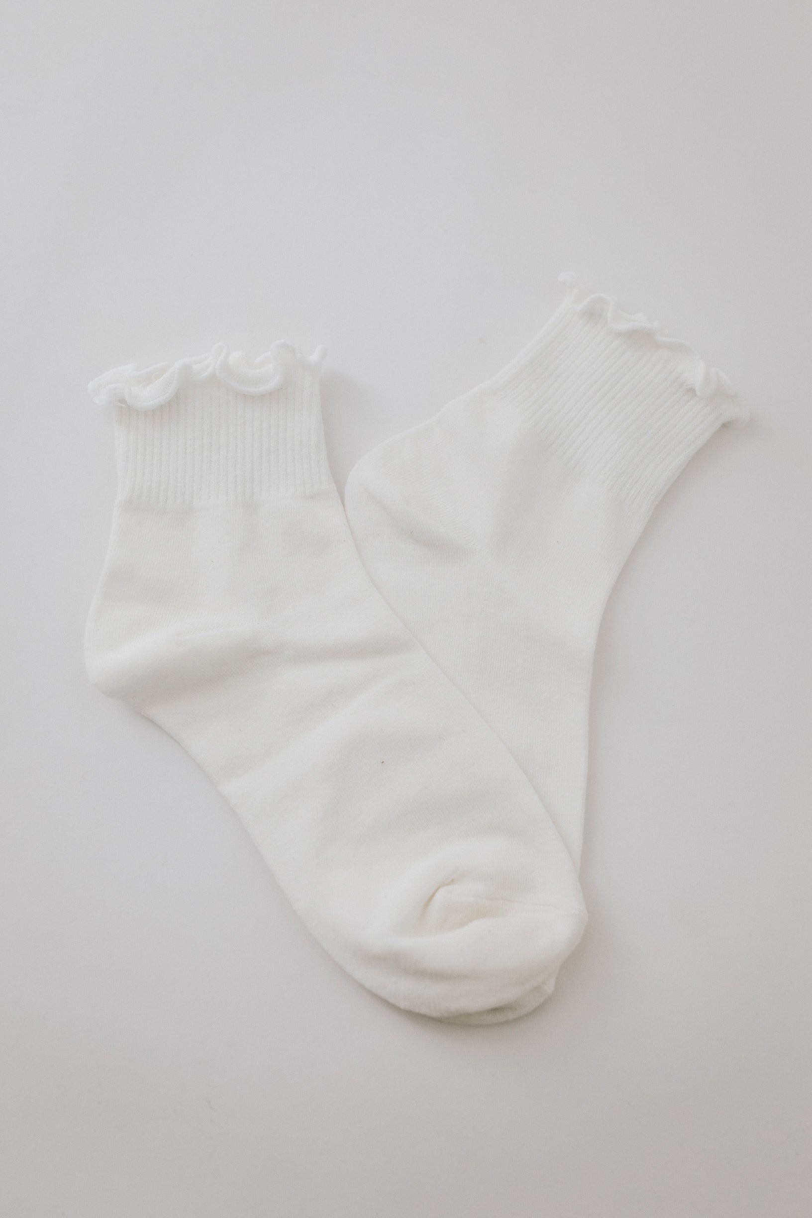 Mae Ruffled Ankle Sock - White