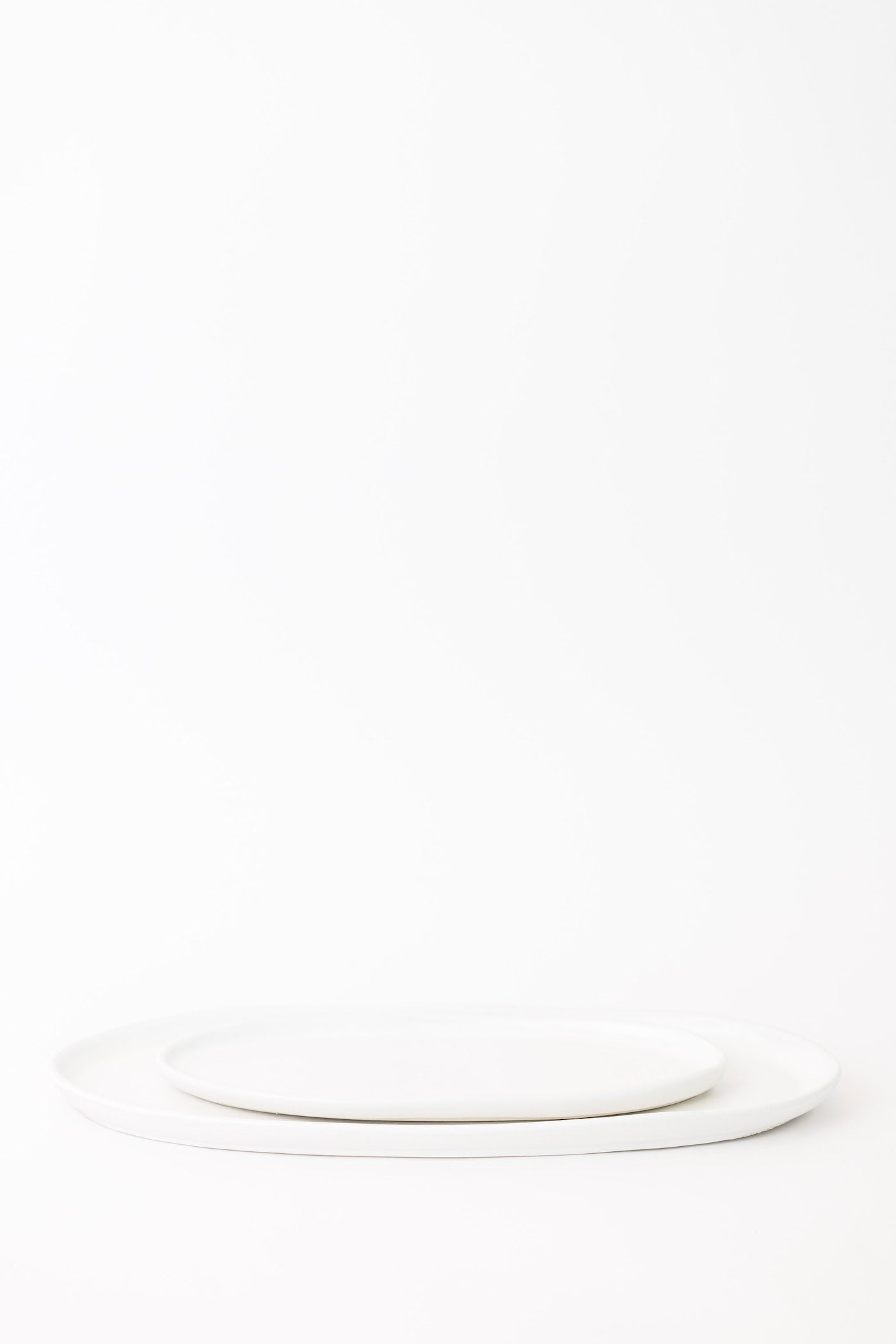 Ines Oval Lipped Serving Plate - Matte White - Set of 2