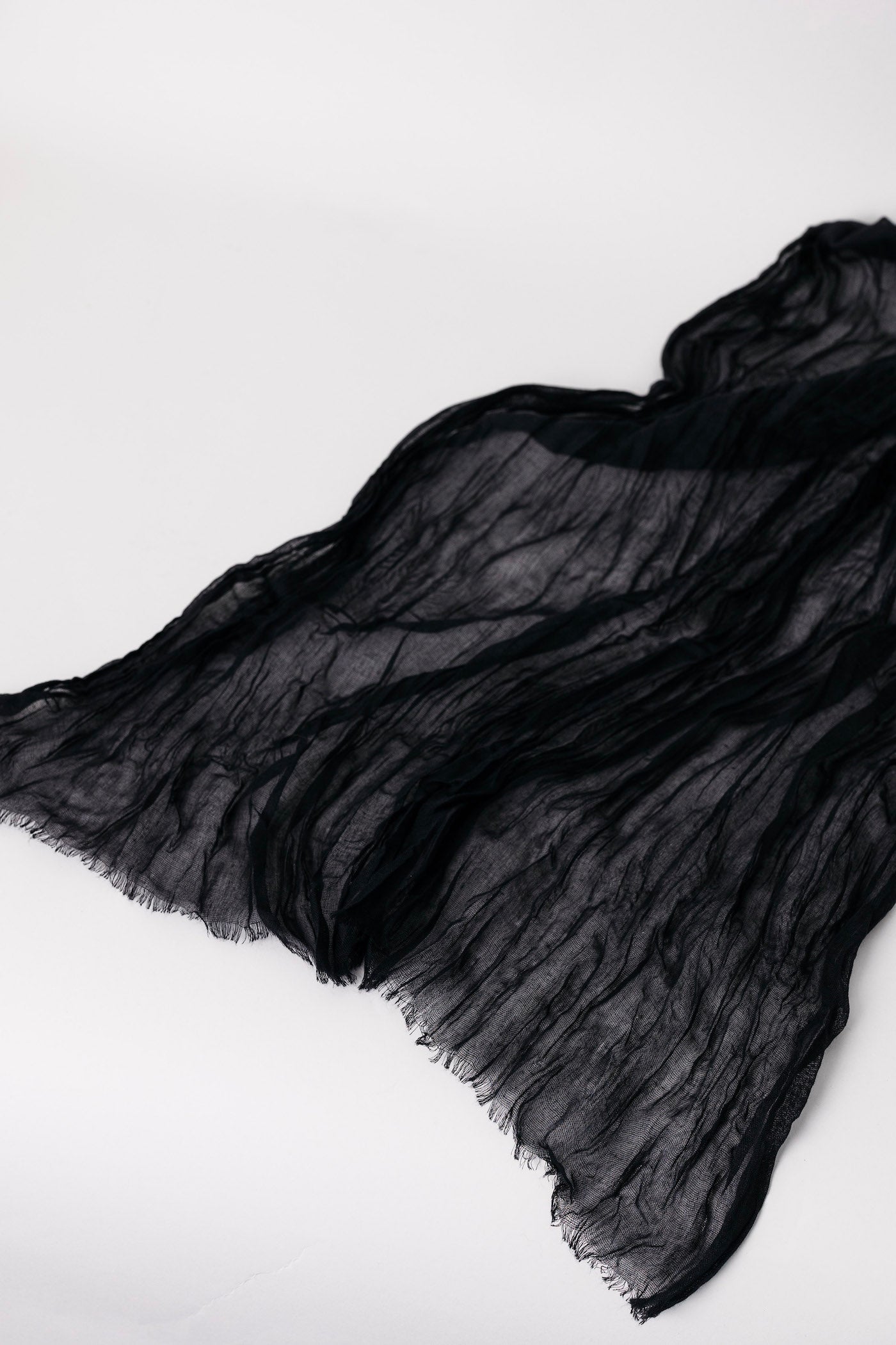 Creepy Cloth - Black