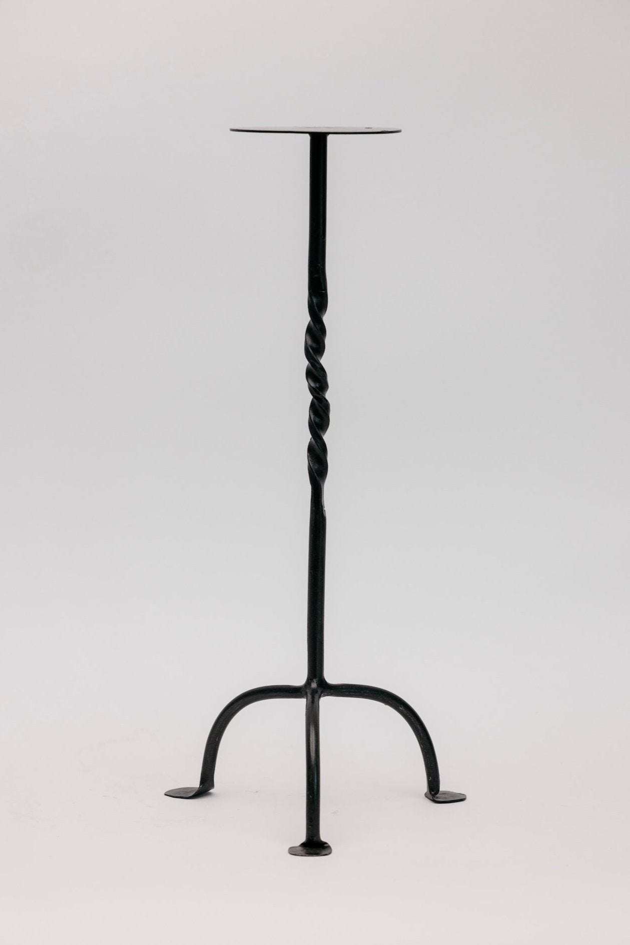 Tennessee Iron Pillar Holder