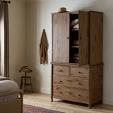 Pika Armoire