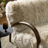 Sandro Settee