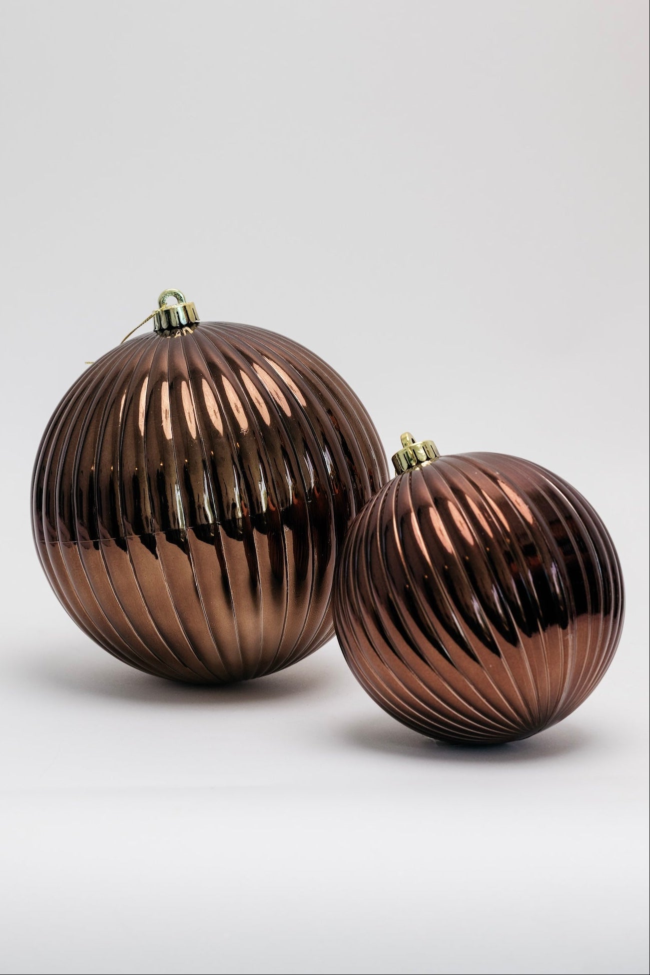 Ribbed Ornament - Brown - 2 Sizes