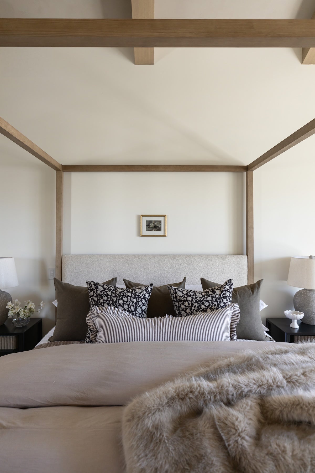 Bernabe Bed