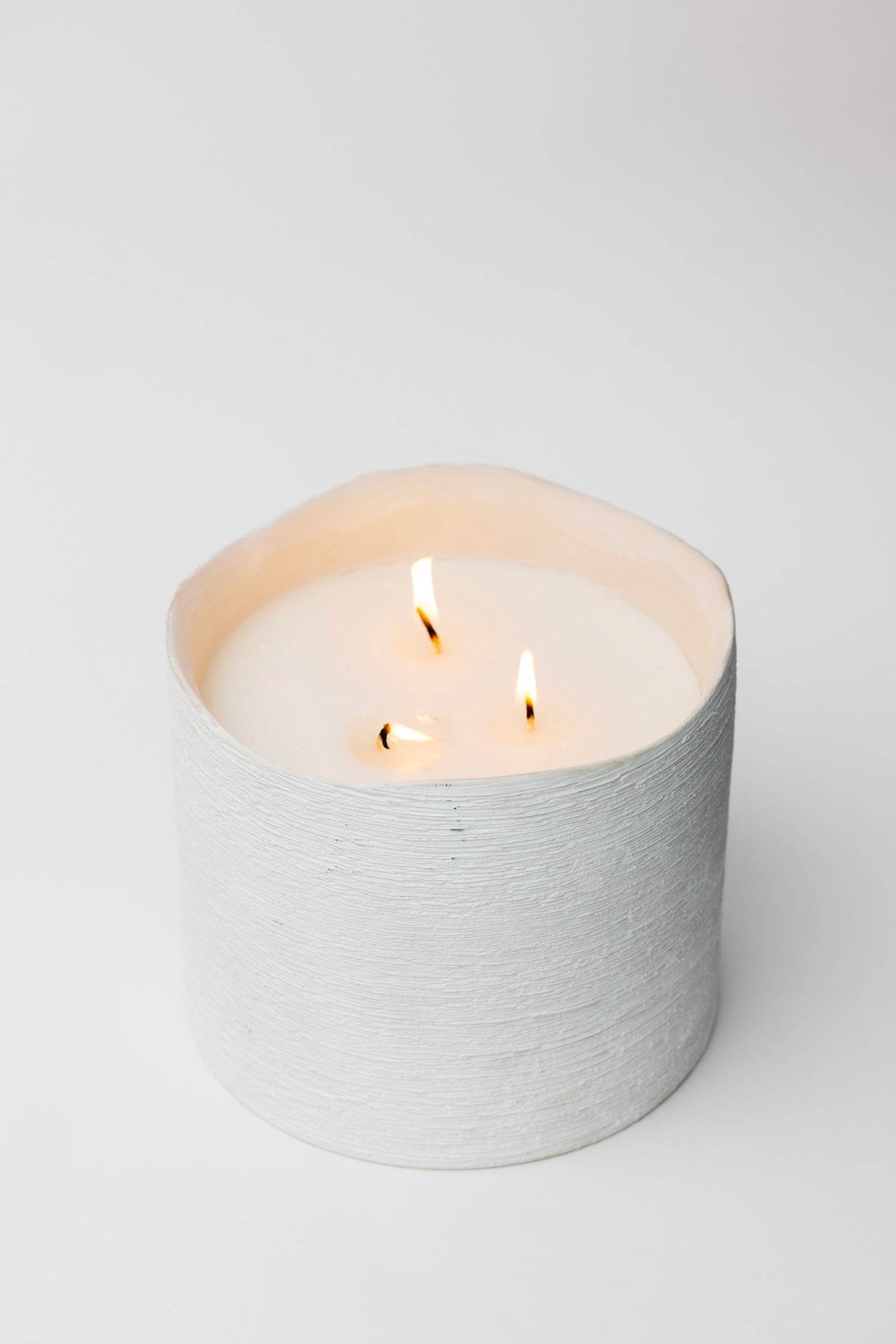 Aluma Ceramic Candle