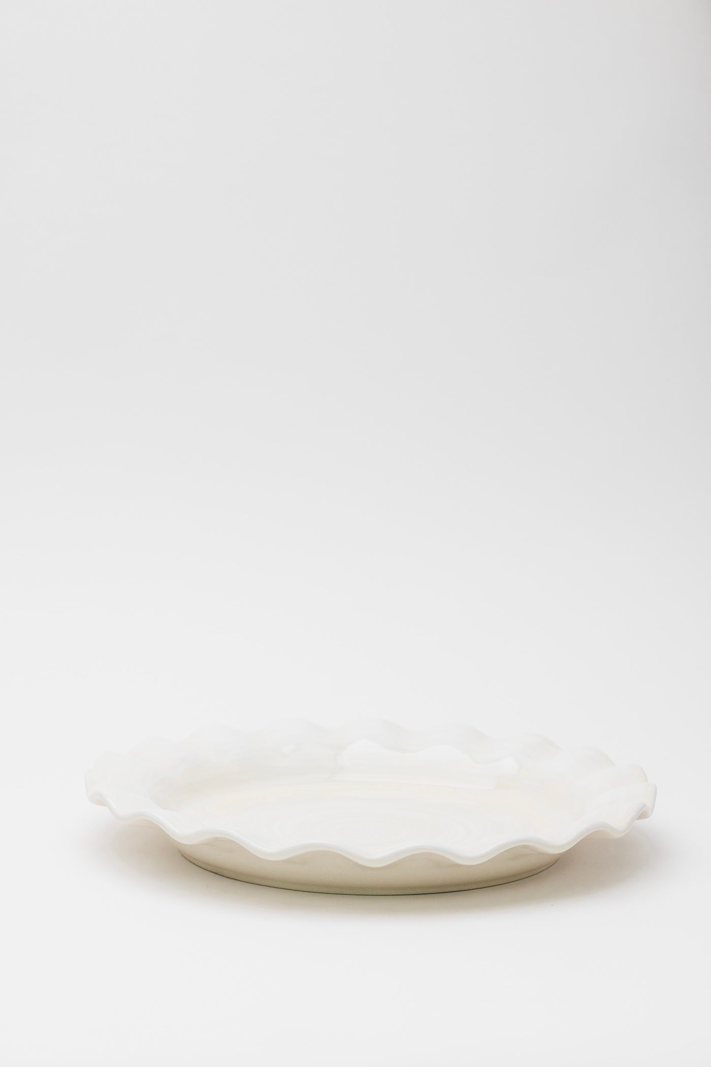 Sonny Wavy Plate Tray - 2 Sizes