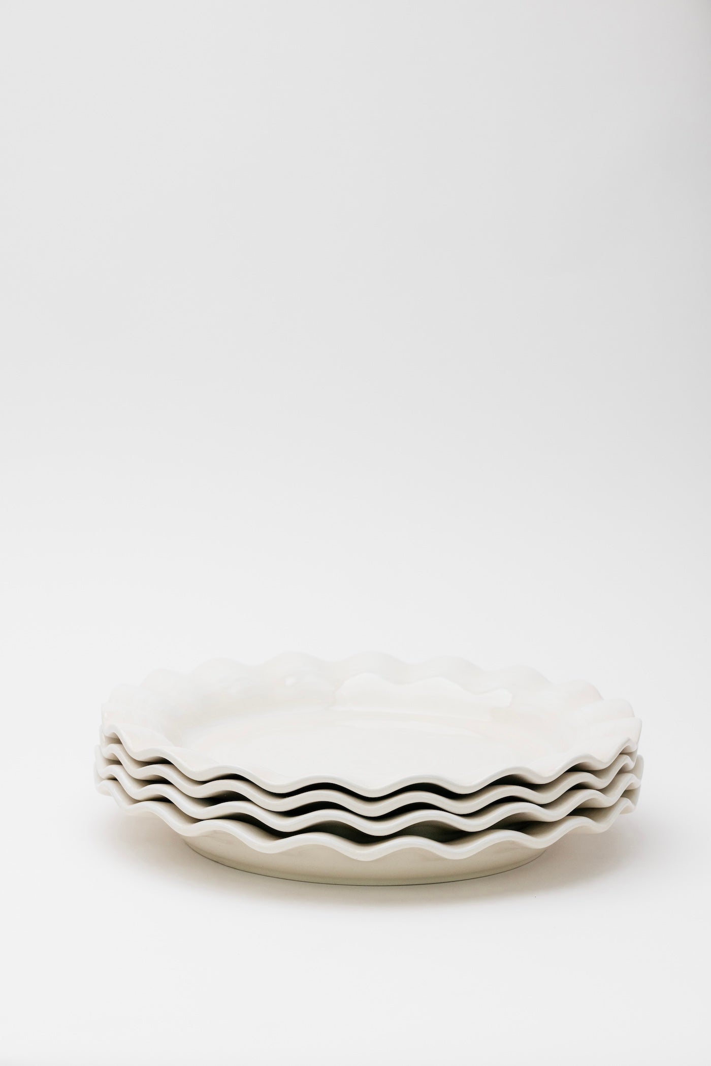 Sonny Wavy Plate Tray - 2 Sizes