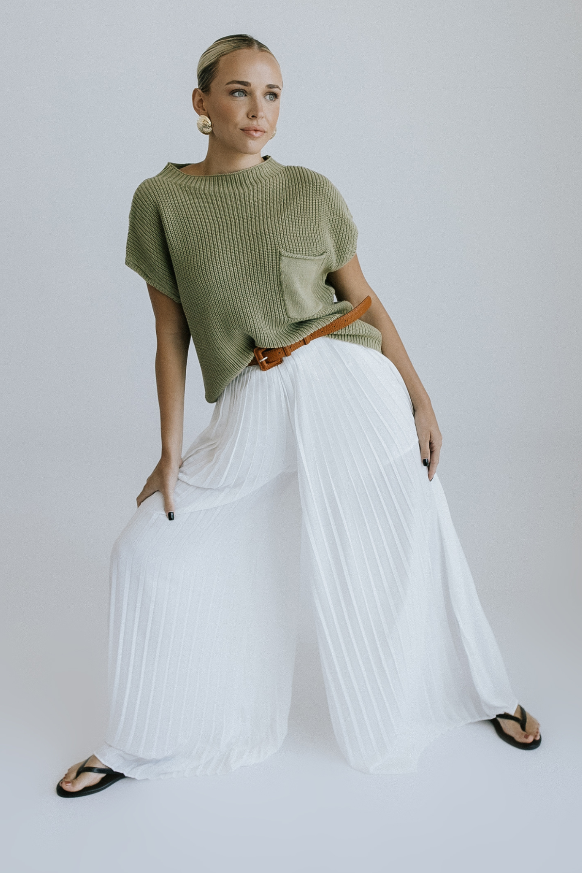 Leave It To Me Pleated Pant - White