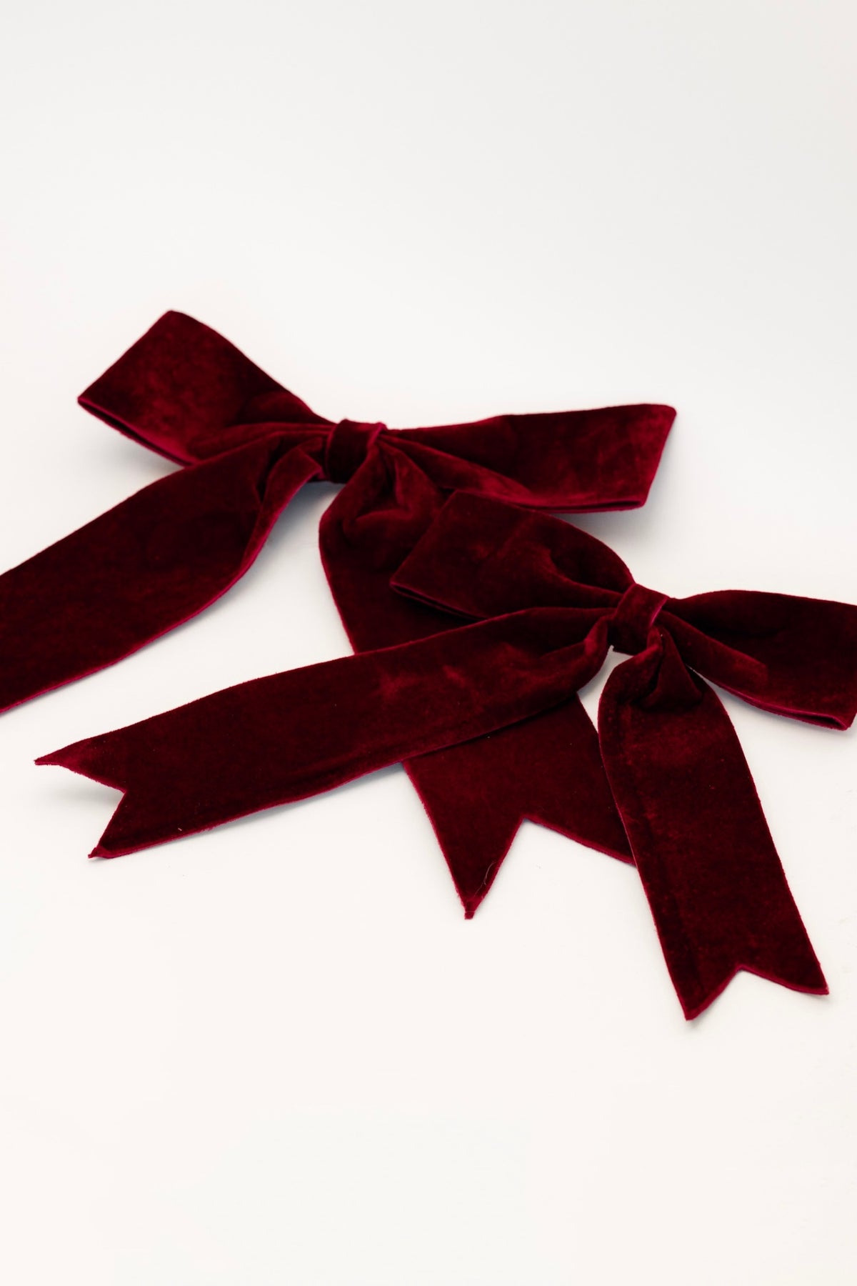 Velvet Bow - Dark Red - 2 Sizes