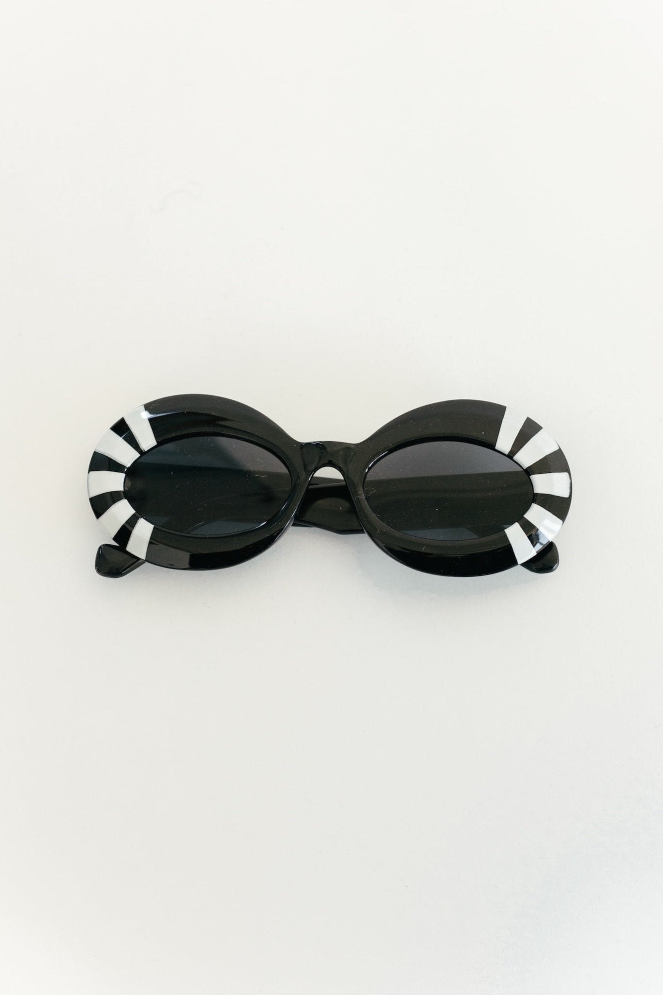 Burst Sunglasses - Black + White