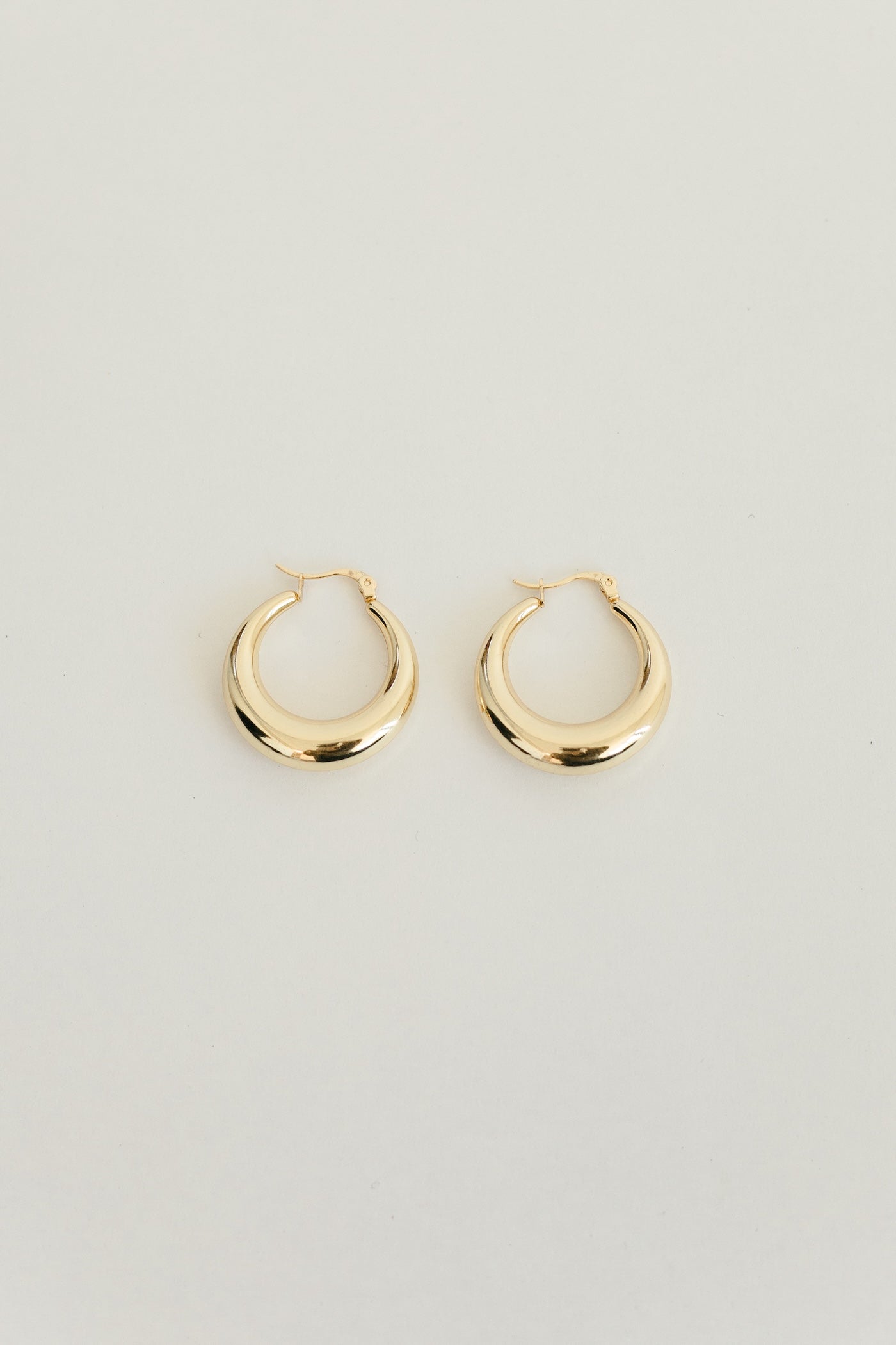 Zaven Hoop Earring - Gold