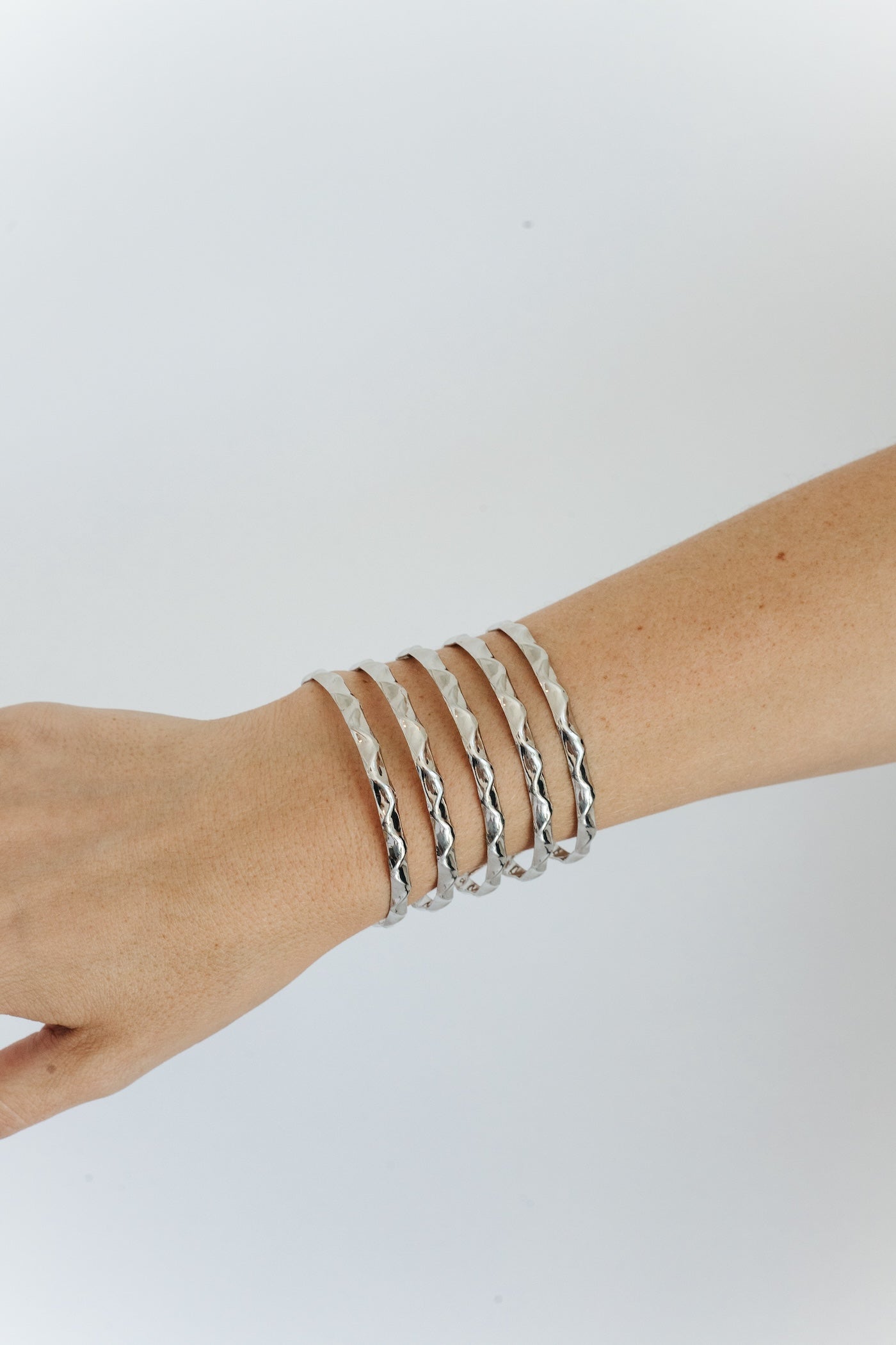 Bari Hammered Cuff - Silver