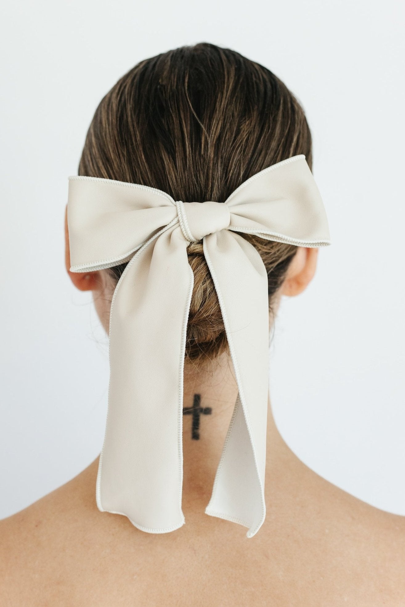 Break Through Hair Bow - Ivory