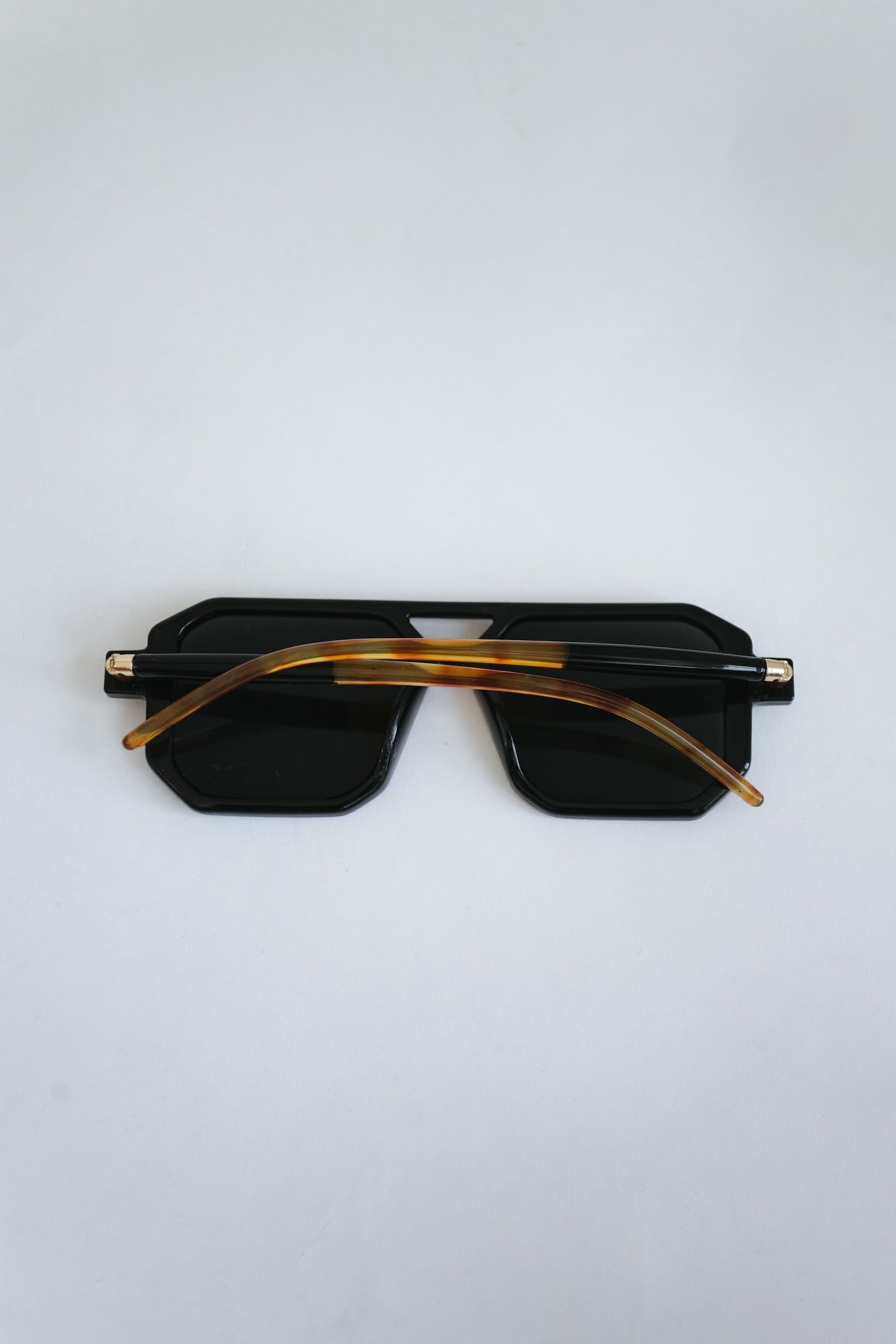 Breeze Sunglasses - Black + Tortoiseshell