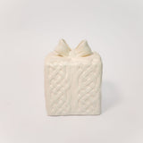 Cable Knit Lighted Present