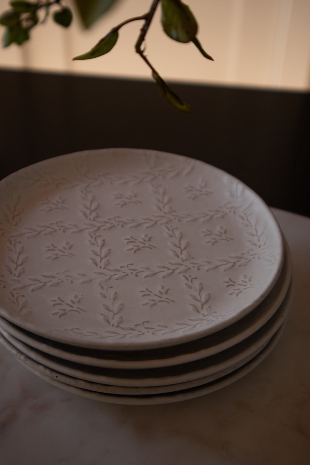 Vine Embossed Plate Tray