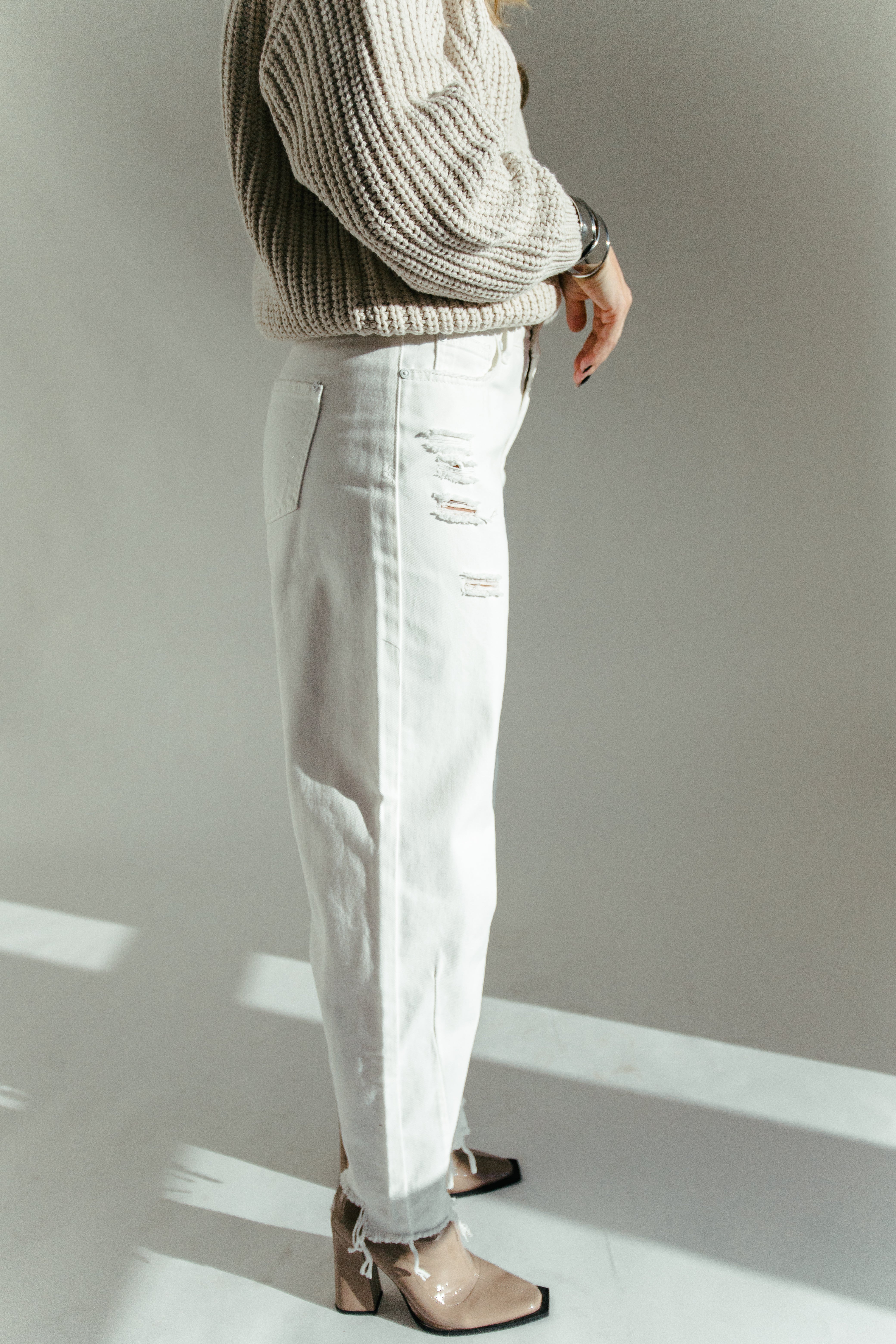 Libby Horseshoe Jean - White