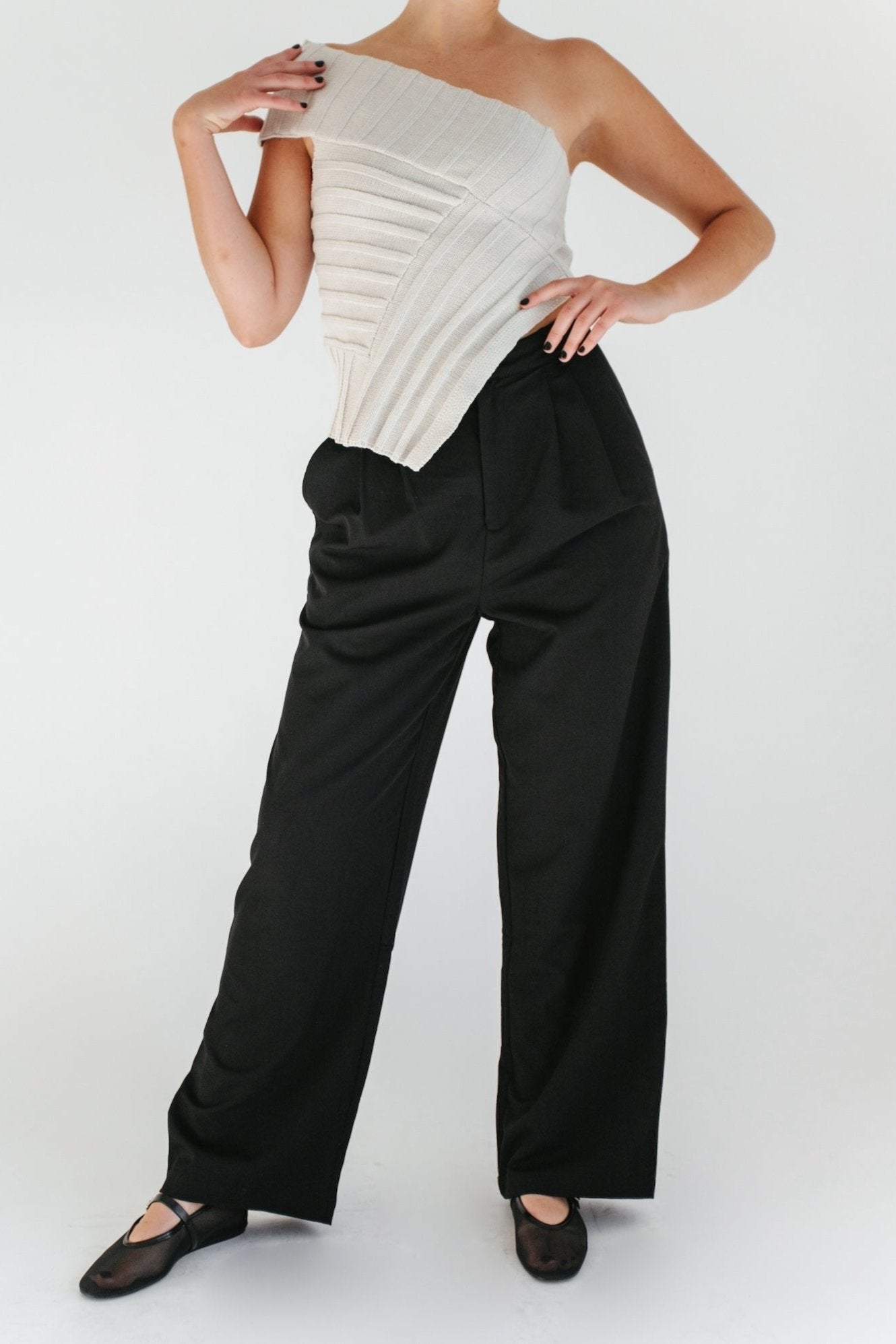 At My Best Pleated Trouser - Black