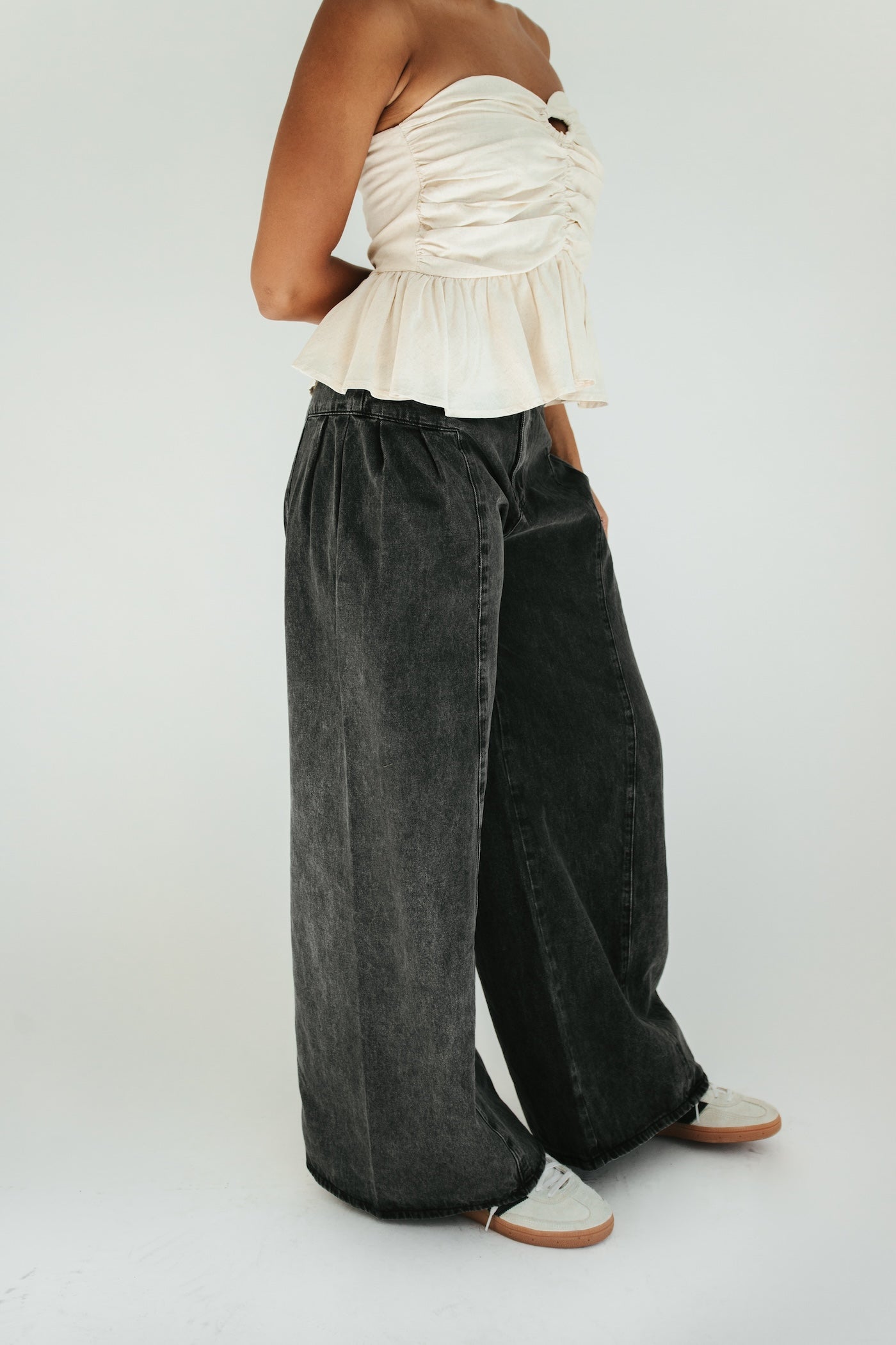 Ayla Pleated Wide Leg Jean - Black