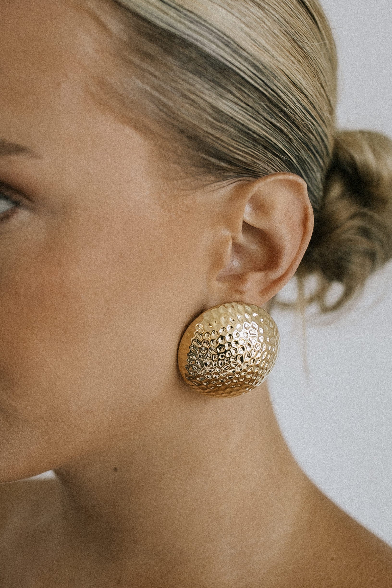 Dusk to Dawn Dome Earring - Gold