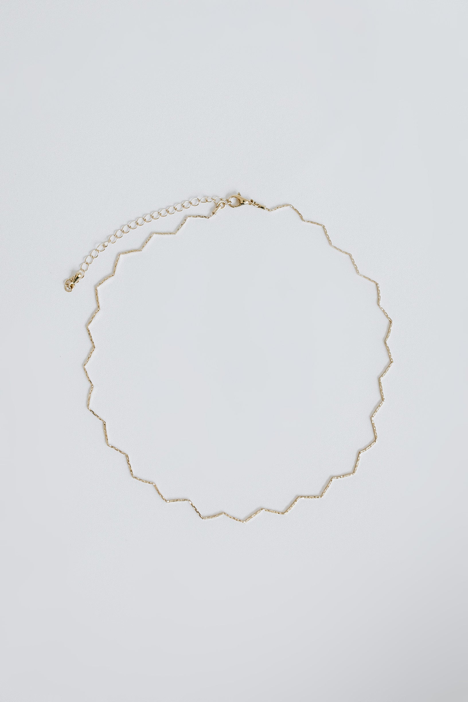 Stay Wavy Chain Necklace - Gold