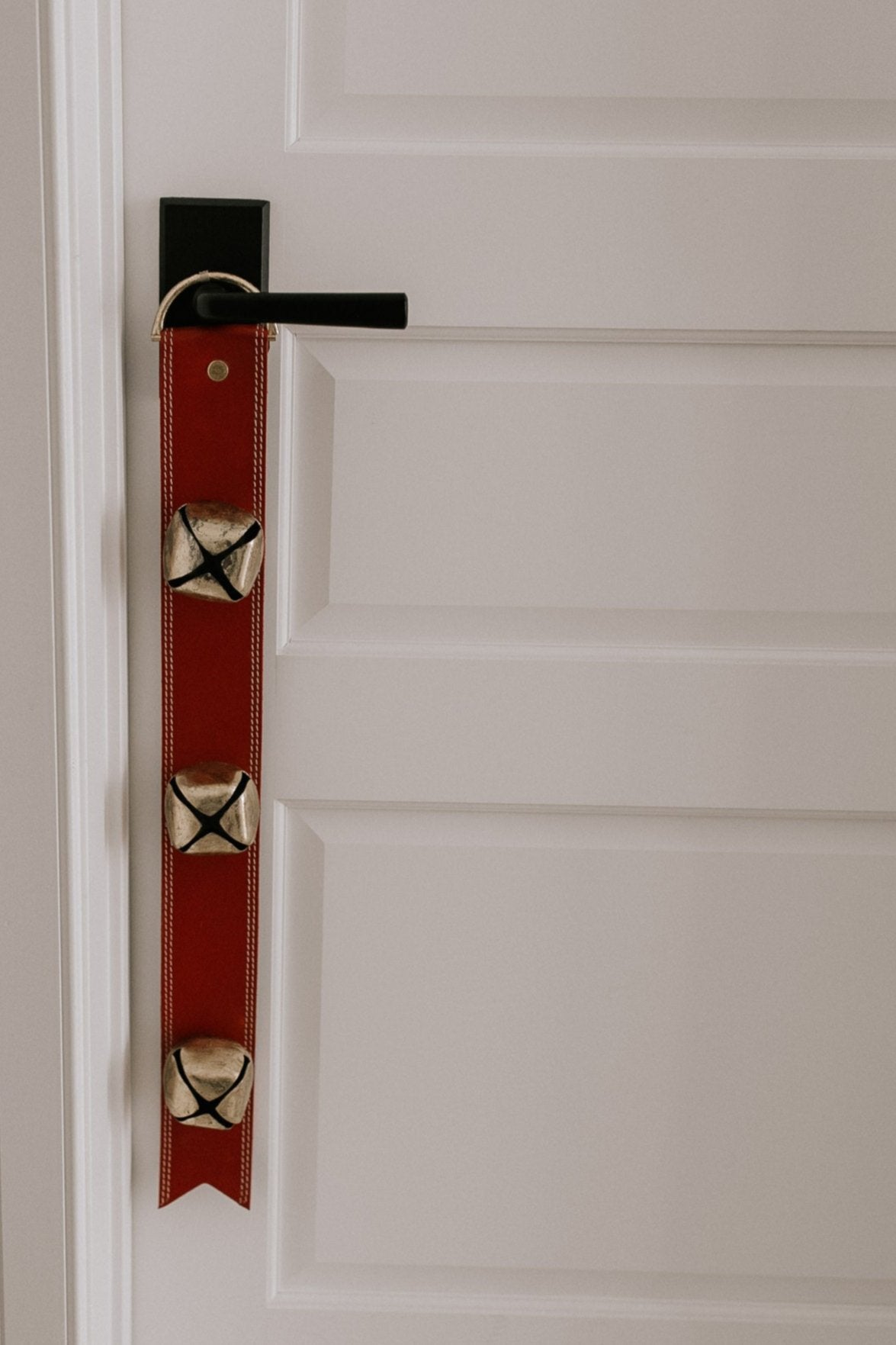 Fireside Bell Door Hanger