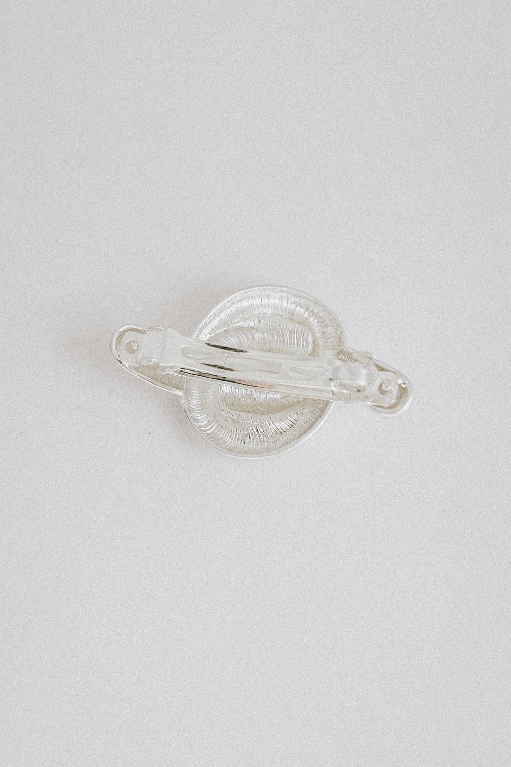 Don't Get It Twisted Hair Clip - Silver