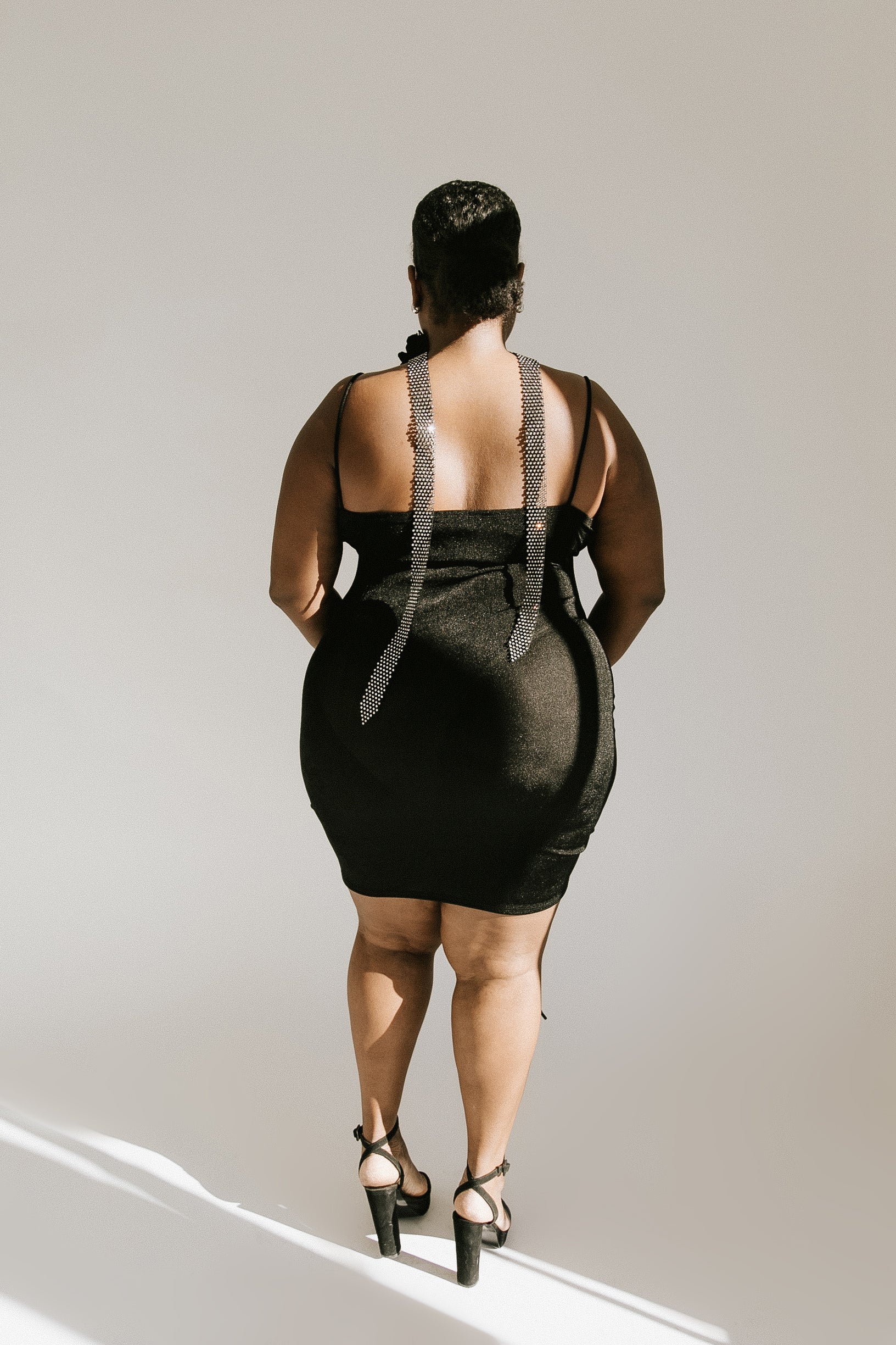 Mini THELIFESTYLEDCO Ruched Sizes - - More Dress Shop Aubrey - Black