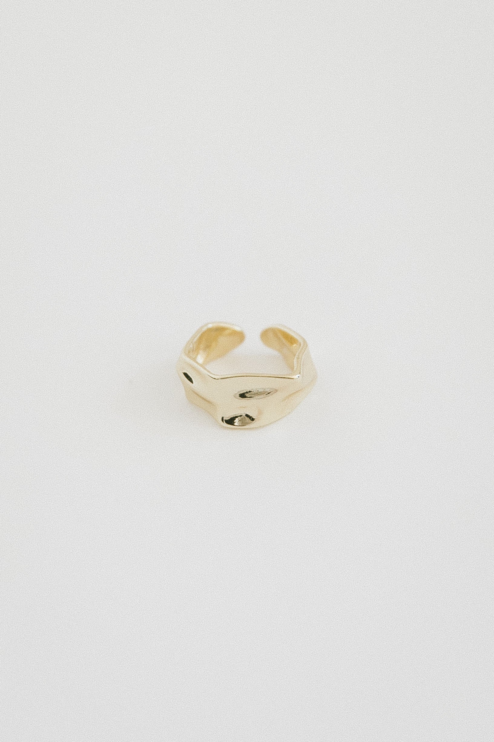 Monica Hammered Ring - Gold