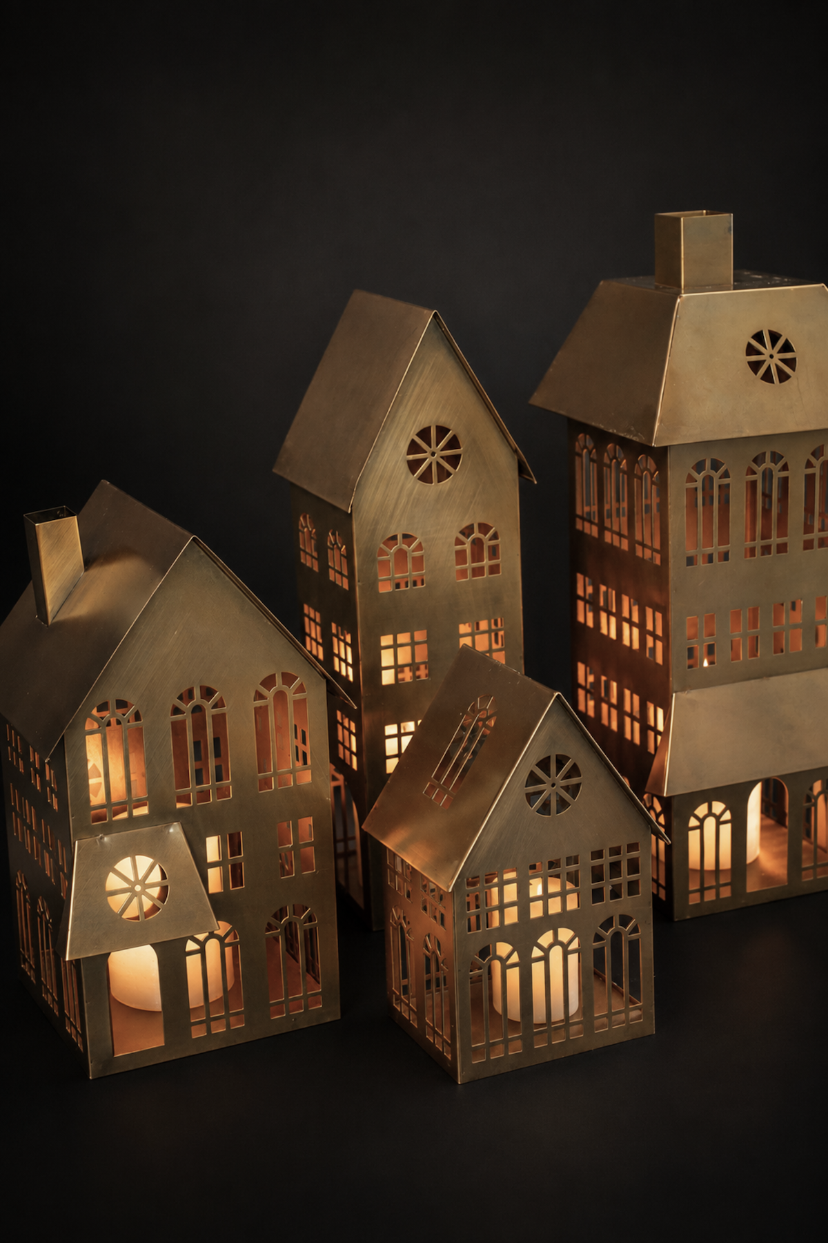 Brass Metal House - 4 Styles