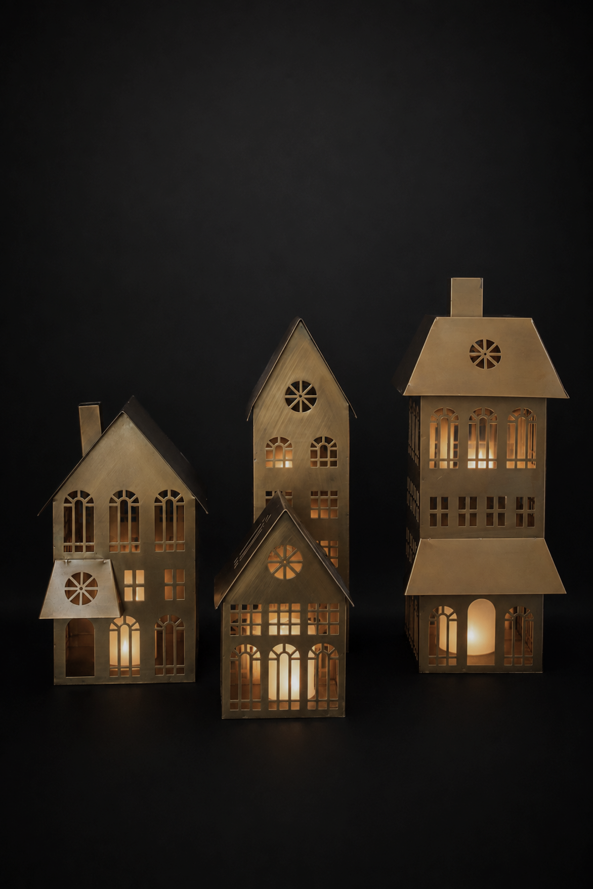 Brass Metal House - 4 Styles
