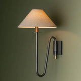 Mateo Sconce