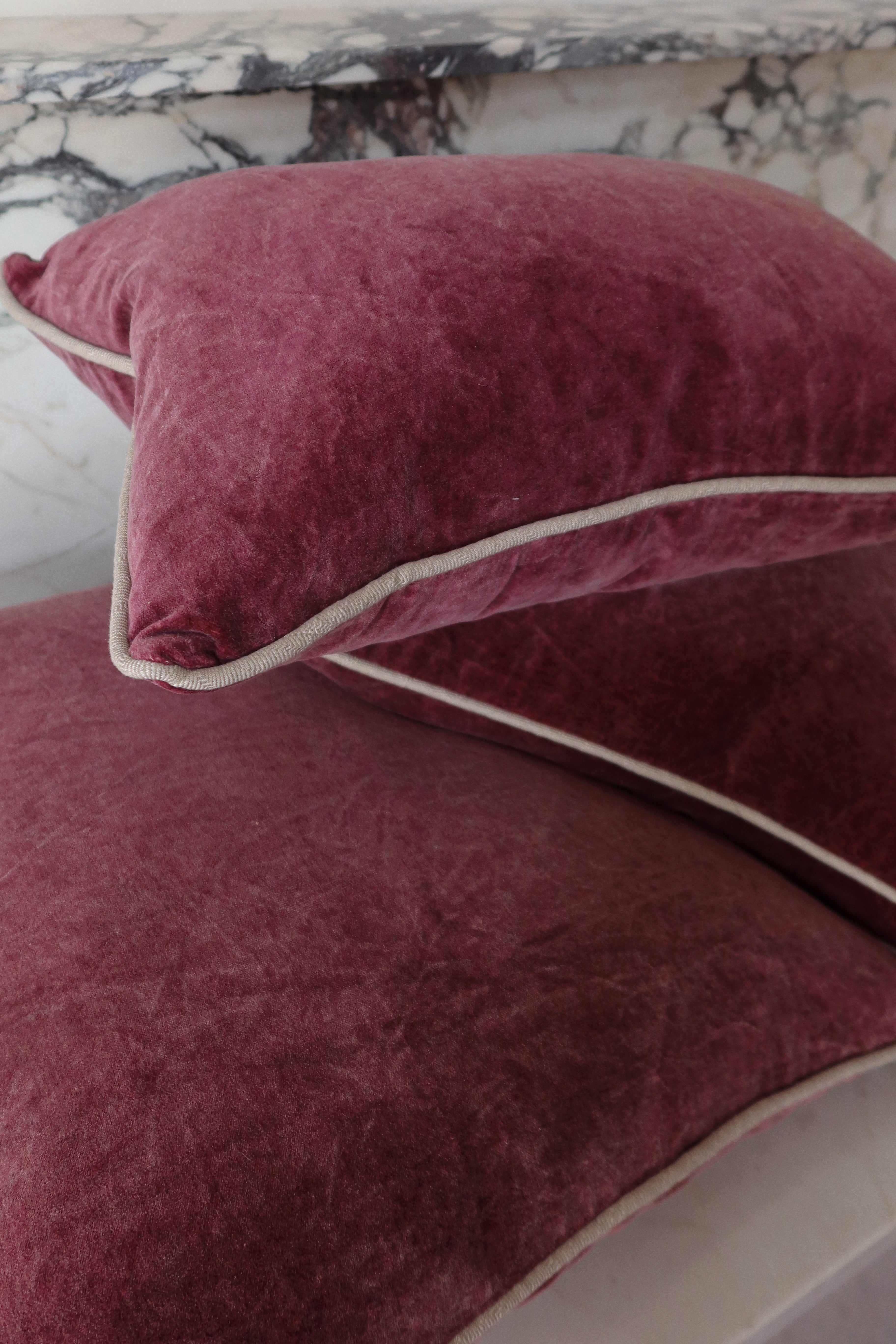 Vino Lumbar Pillow - Burgundy - Set of 2