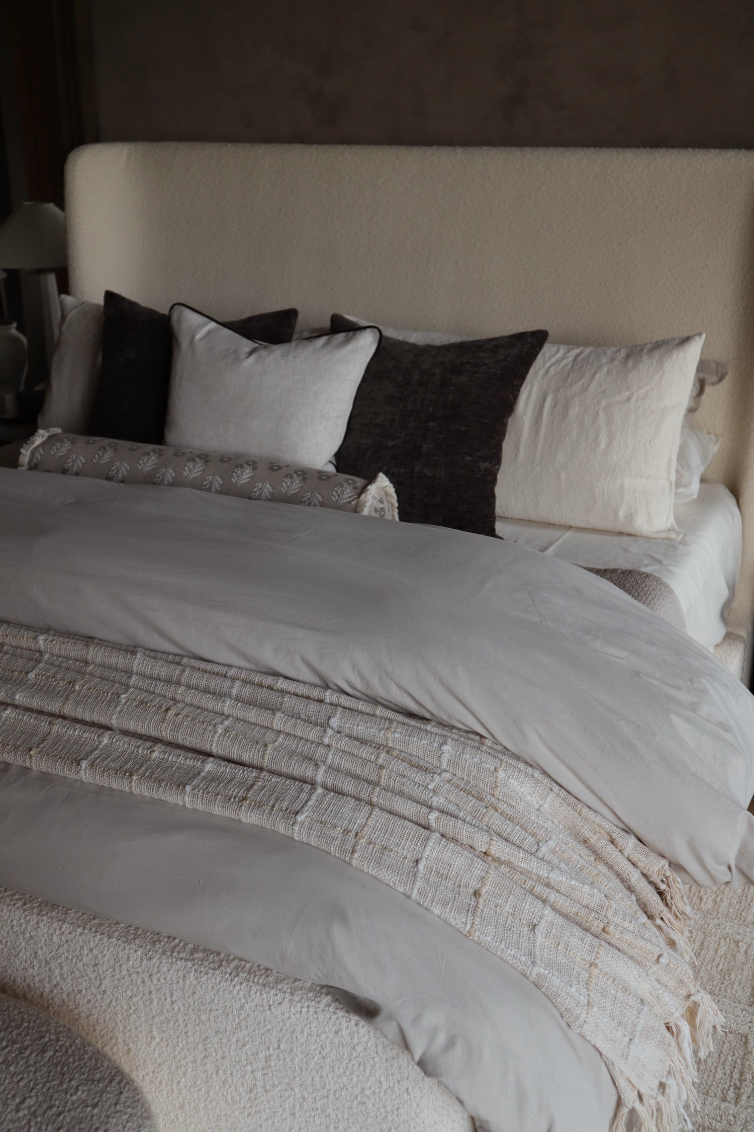 Pacific Oversized Checkered Bed Blanket