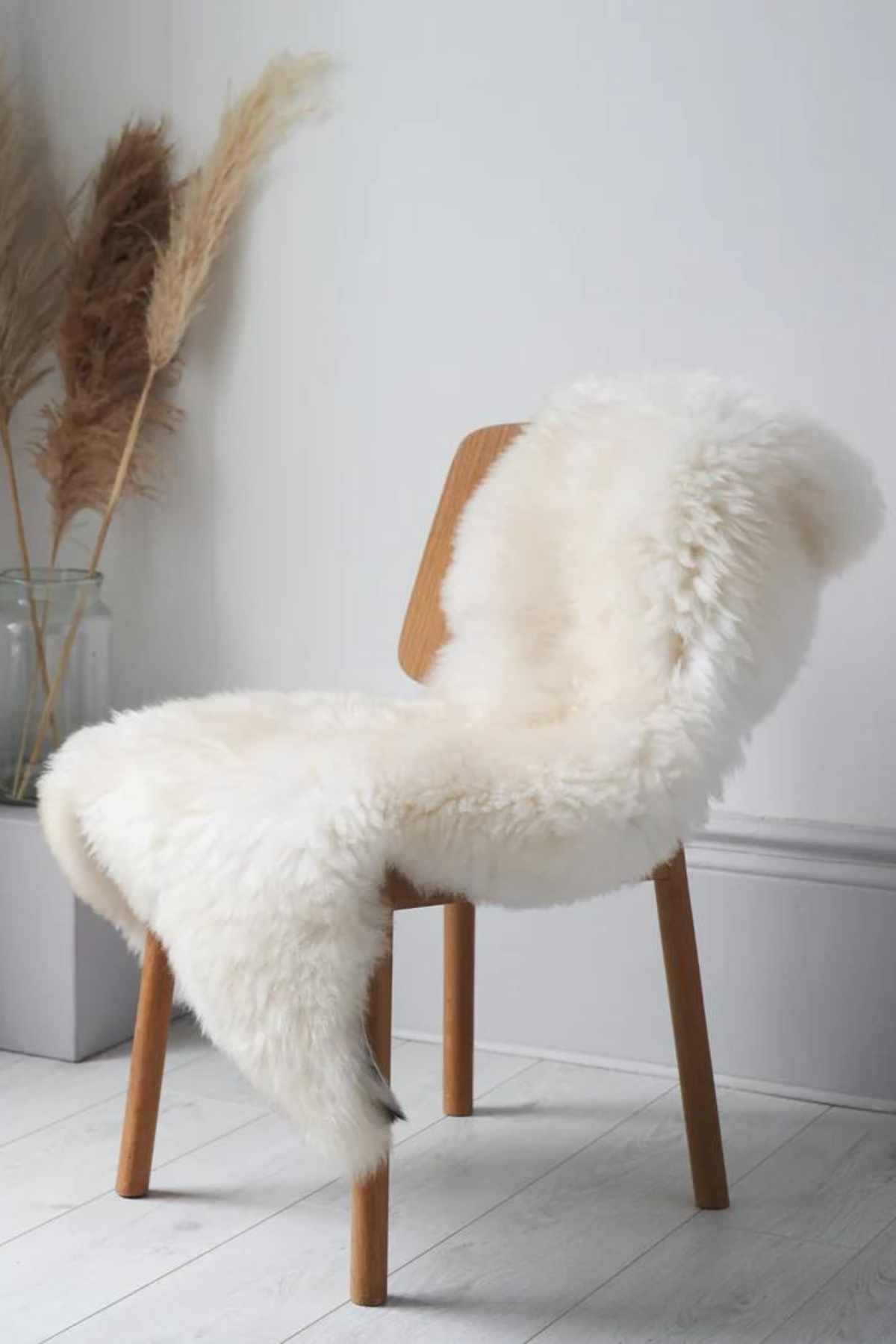 Nicola Sheepskin - White