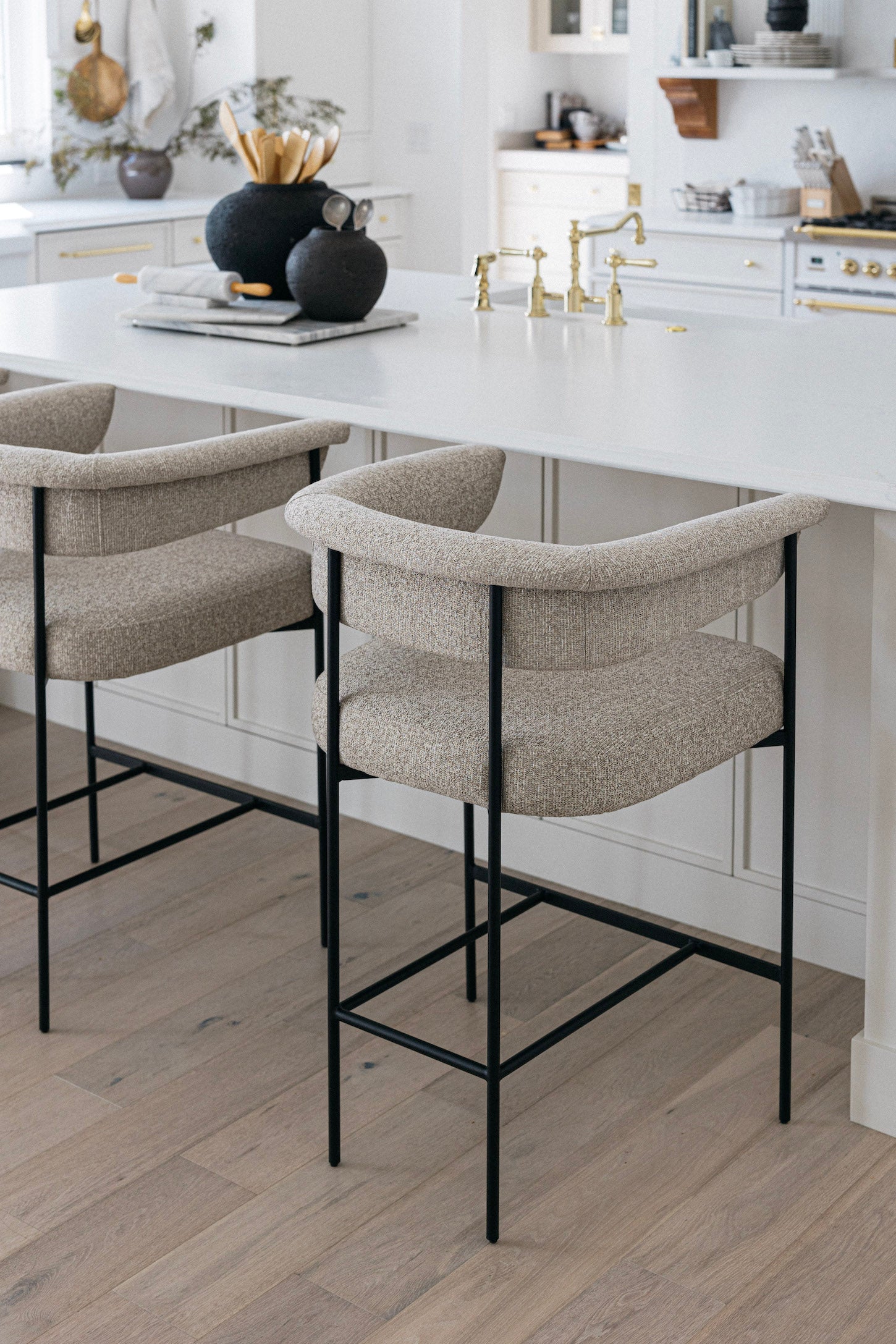 Canti Counter Stool