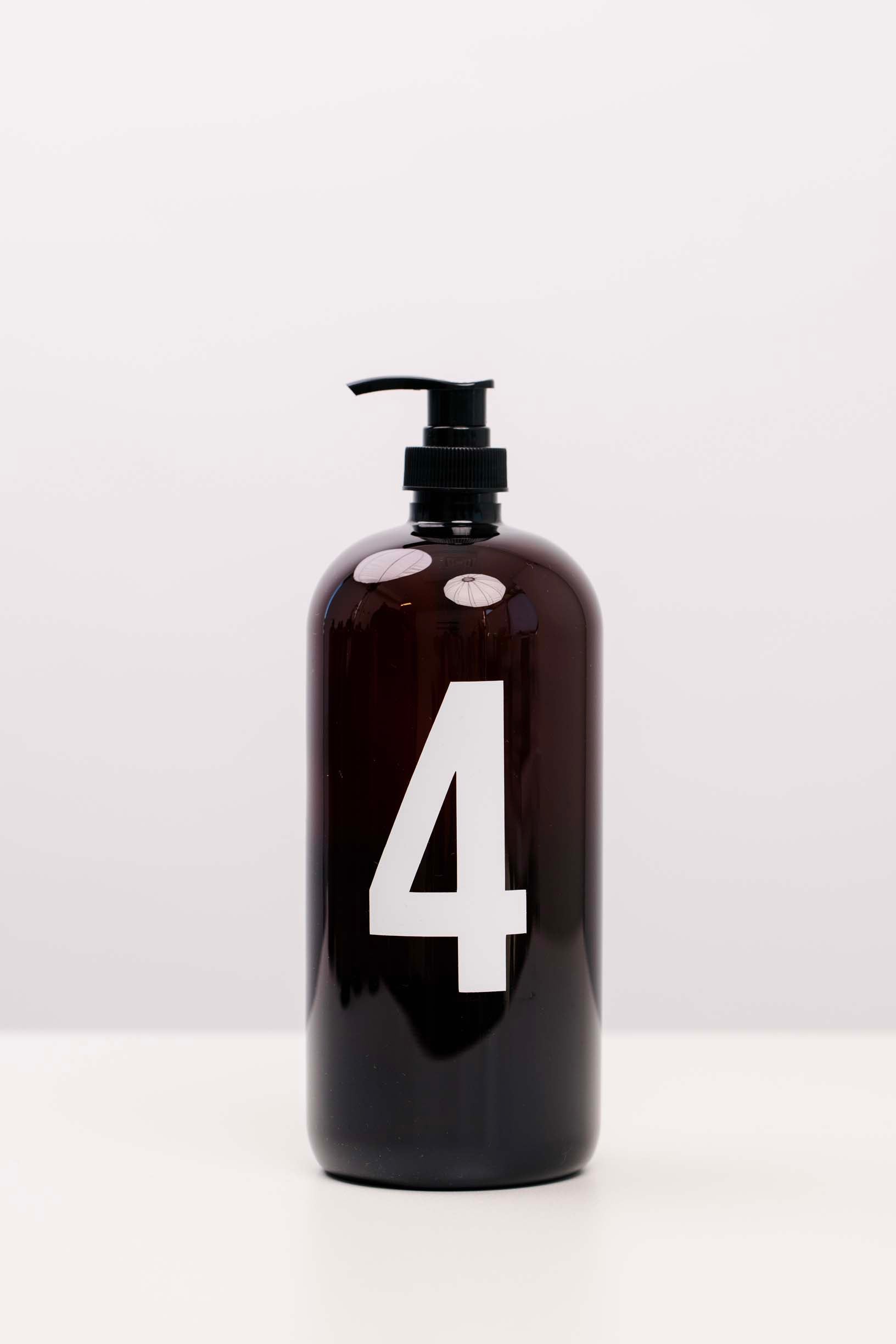 LCo Exclusive: Plastic Shower/Bath Amber Liquid Pumps Numbers