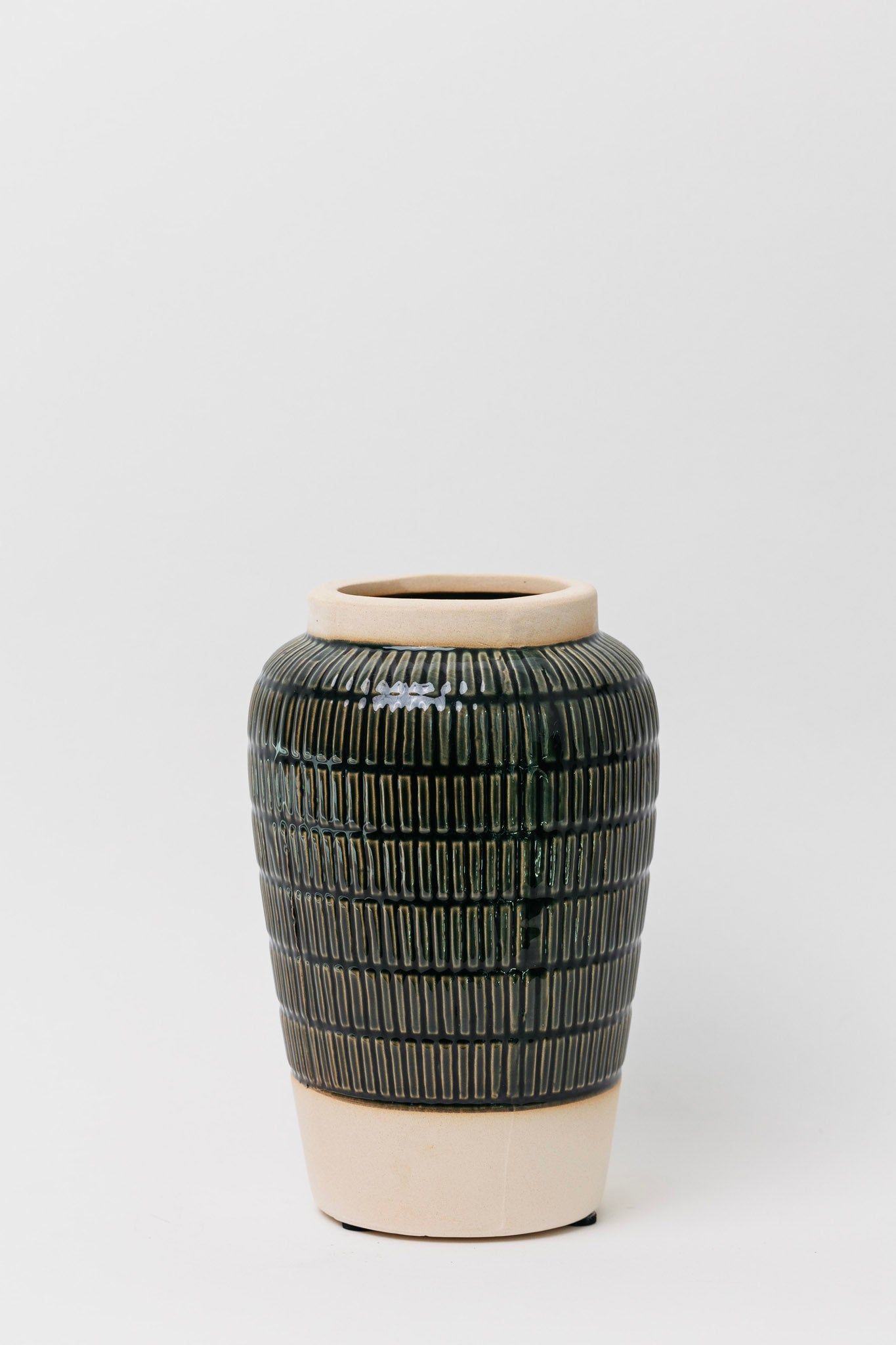 Oliver Ribbed Vase