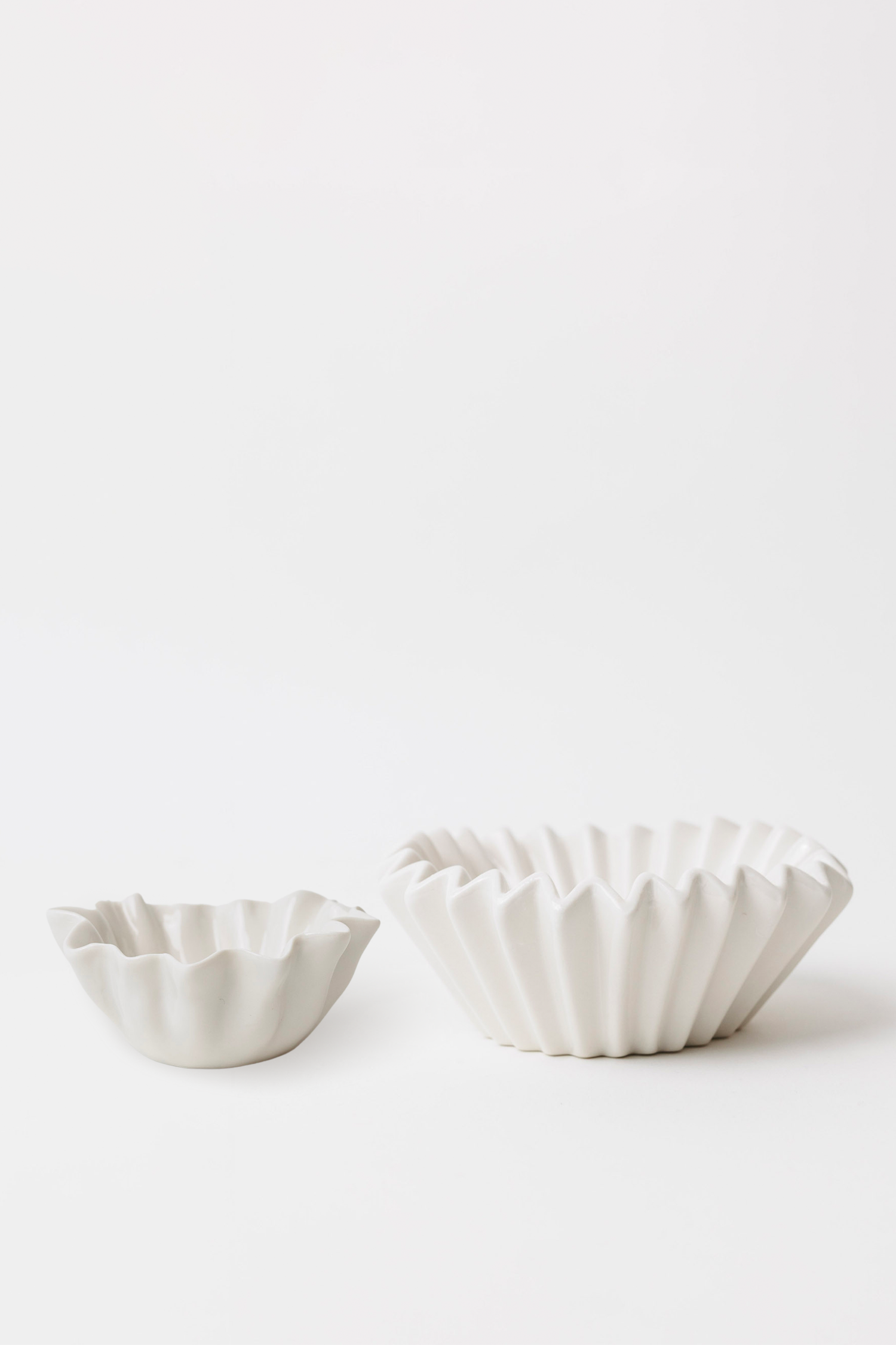 Here For It Ruffled Bowl - 2 Sizes - L - THELIFESTYLEDCO Shop